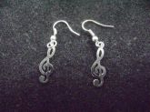 Brinco Clave de sol dourado folhado a ouro 18 K