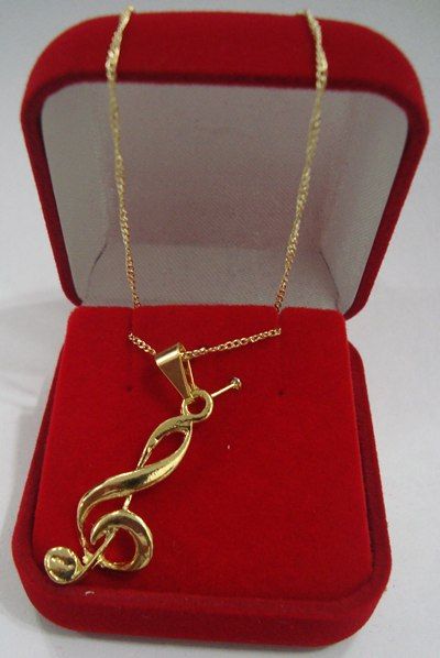 Colar Clave de Sol esculpido dourado folhado a ouro 18K