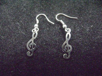 Brinco Clave de sol dourado folhado a ouro 18 K